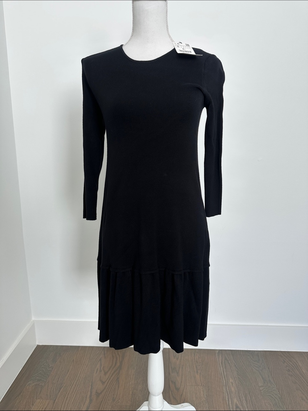Zara Black Long Sleeve Tiered Knit Dress